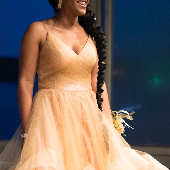 Formal /prom dress - Picture 1 of 3